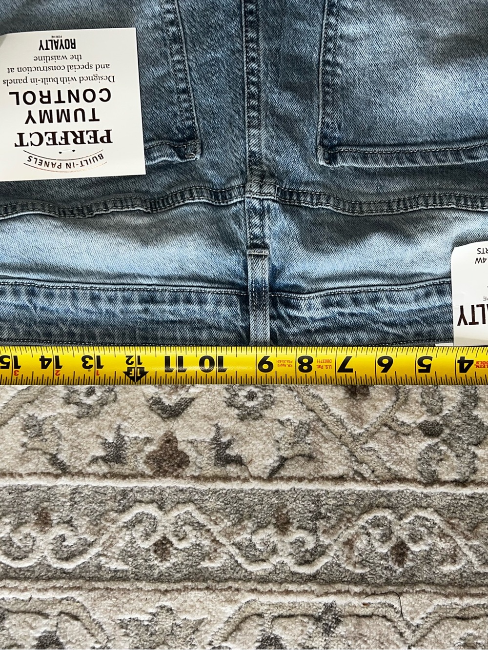 Royalty for Me Size 14W Tummy Control Stretch Denim Shorts NWT - Picture 10 of 13